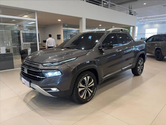 FIAT TORO 2.0 16V TURBO DIESEL VOLCANO 4WD AT9